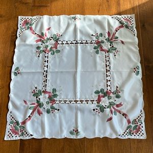 Festive Holiday Seasonal Table Topper NEW